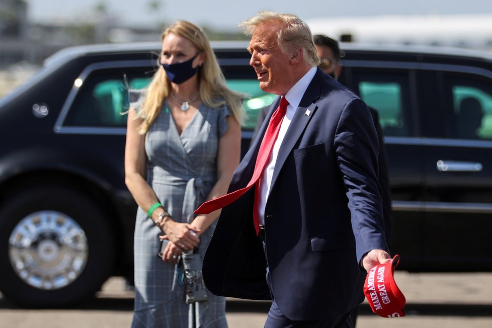 Předvolební mítink amerického prezidenta Donalda Trumpa s účastí první dámy Melanie ve floridské Tampě (29. 10. 2020)