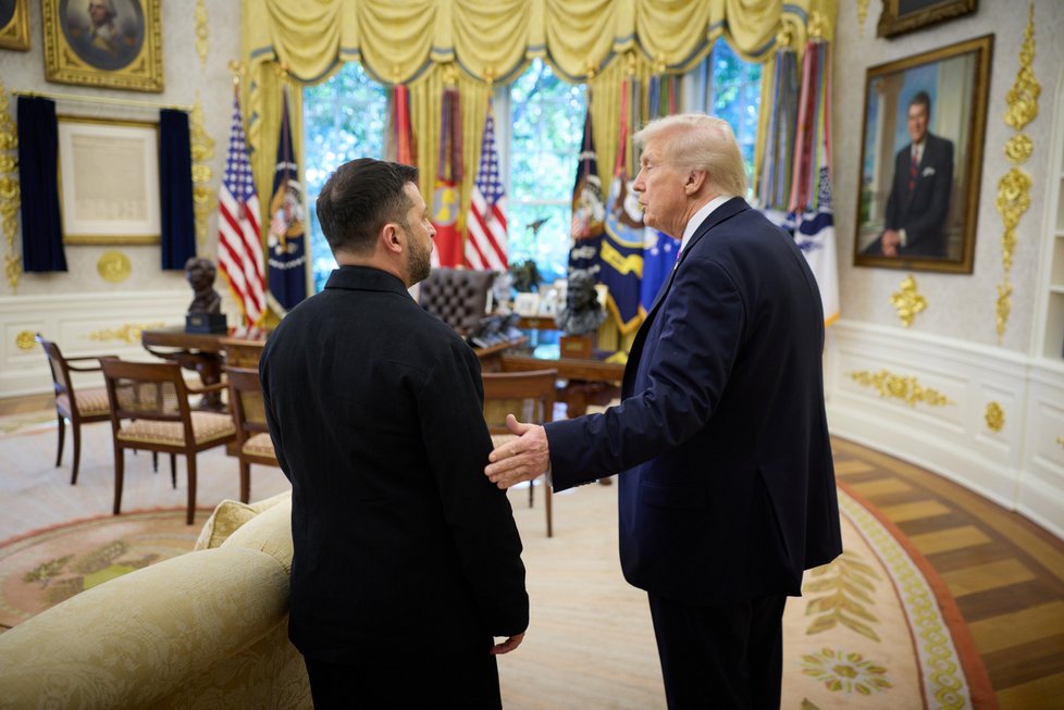 Volodymyr Zelenskyj na setkání s Donaldem Trumpem v Bílém domě, 17. října 2025 Volodymyr Zelenskyj na setkání s Donaldem Trumpem v Bílém domě, 17. října 2025