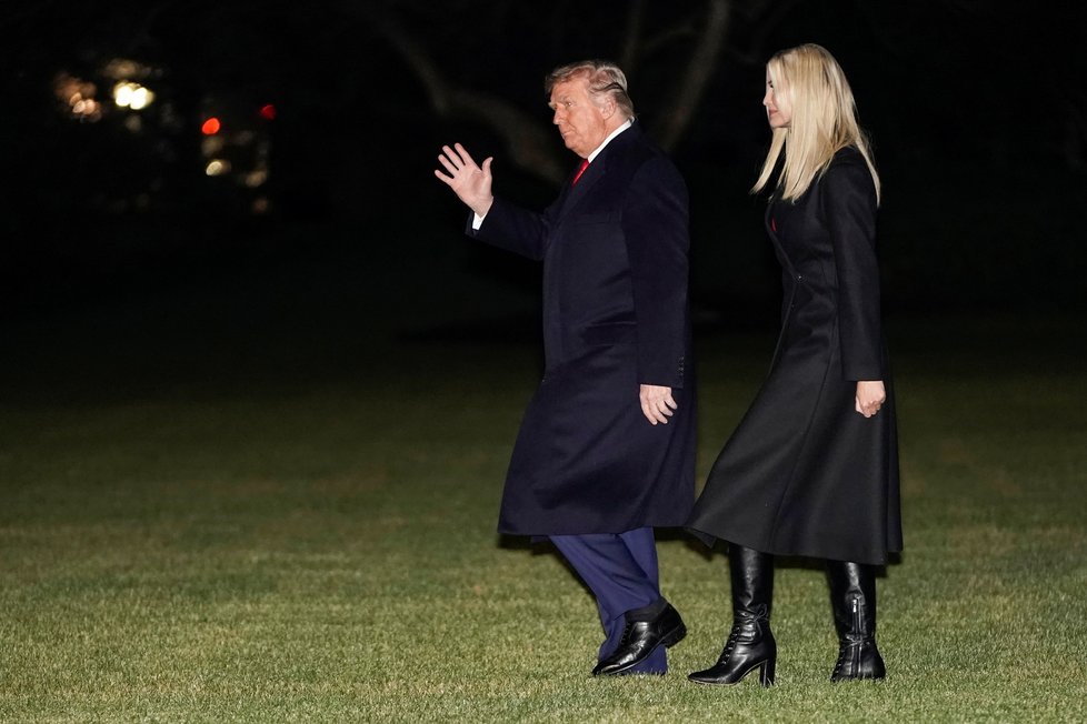 Donadl Trump zamířil s dcerou Ivankou do Georgie. (5. 1. 2021)