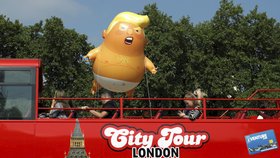 Na amerického prezidenta Donalda Trumpa v Londýně čekaly protesty.