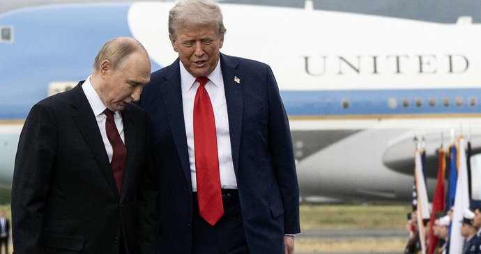 Summit Trumpa s Putinem na Aljašce (15.8.2025)