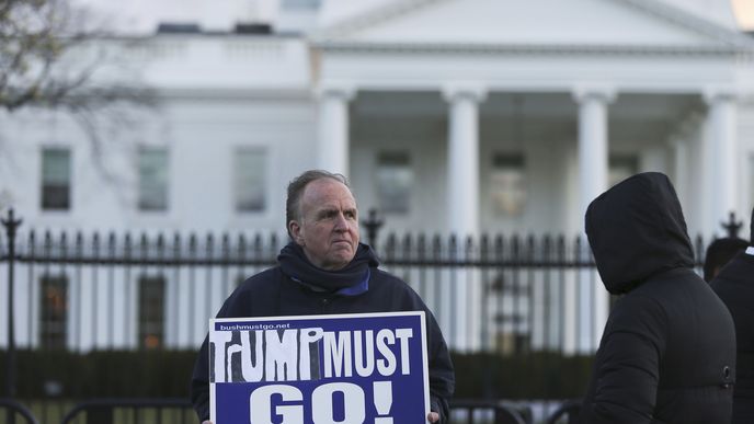 Muellerův tým dva roky zkoumal propojení Trumpova týmu s Rusy.