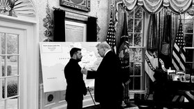 Trump a Zelenskyj u ukrajinské mapy v Oválné pracovně Bíleho domu