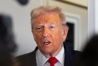 Shutdown a chaos v USA: Ohroženy dodávky zbraní Ukrajině, prodeje vojenské techniky spojencům stojí