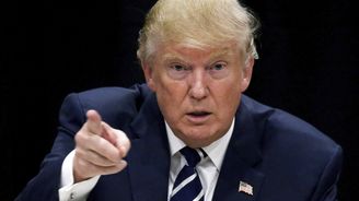 Trump dál vyhrožuje Kim Čong-unovi: Náš jaderný arzenál je silnější než kdy dřív