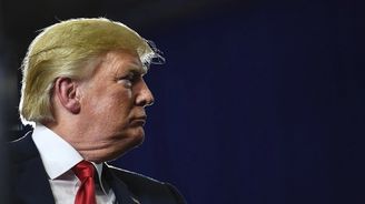 Trump odmítl oficiální uznání McCaina, dal přednost krátkému tweetu Trump odmítl oficiální uznání McCaina, dal přednost krátkému tweetu