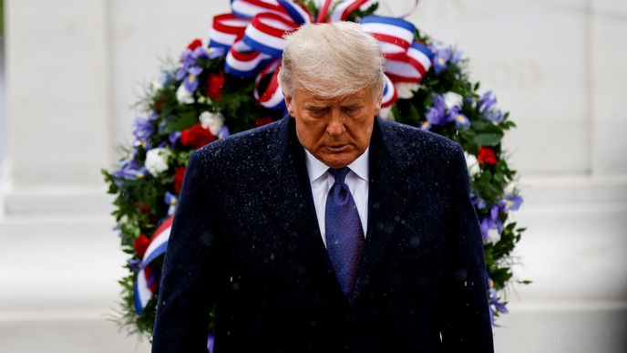 Americký prezident Donald Trump při uctění památky amerikých válečných veteránů