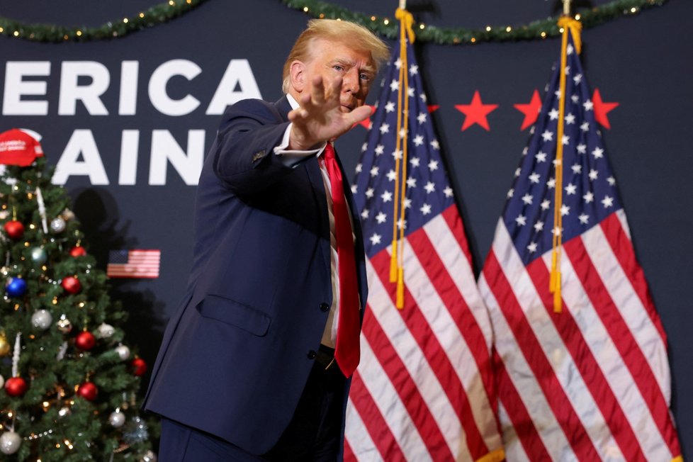 Americký exprezident Donald Trump na mítinku ve státě Iowa (20. 12. 2023)