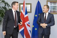 Opustí Británie EU? Je to reálné riziko, varuje před summitem Tusk