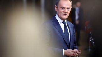 EU jen těžko hledá kompromis v otázce přerozdělování migrantů, přiznává Tusk