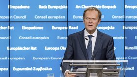 Předseda Evropské rady Donald Tusk přijede 19. dubna do Varšavy svědčit v případu z roku 2010, který se týká neschválené spolupráce bývalých vedoucích činitelů polské kontrarozvědky s tajnými službami jiného státu, zřejmě ruskými.