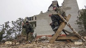 Konflikt v Donbasu si podle OSN vyžádal už přes devět tisíc mrtvých a přes 21 tisíc zraněných.