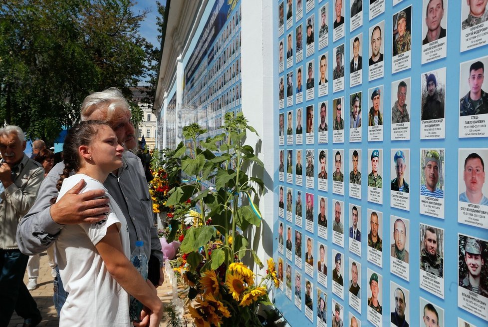 Tragédii v Ilovajsku si Ukrajinci každoročně připomínají.