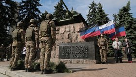 Připomínka porážky nacismu v okupovaném Doněcku (9. 5. 2024)