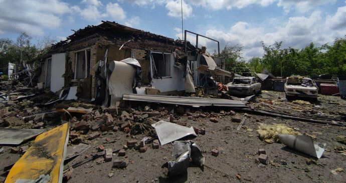 ONLINE: Ukrajinci dobyli další obec v Doněcké oblasti. A zabili 50 ruských vojáků, tvrdí