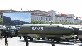 Dongfeng 5 (Tung-feng/Východní vítr 5), čínská mezikontinentální raketa.