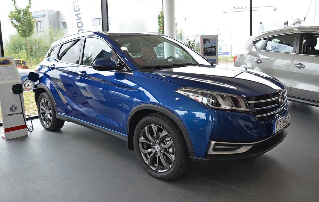 Dongfeng Seres 3