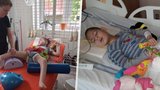 Ondrášek (8) bojuje od narození o život: Po porodu ho lékaři resuscitovali, rodina potřebuje pomoc