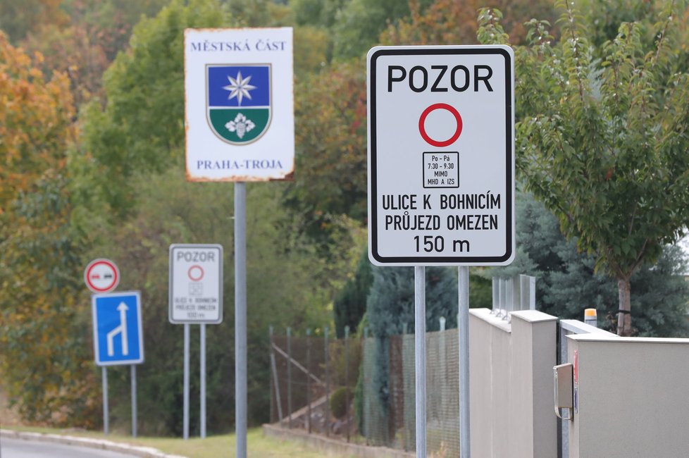 Semafor v Bohnicích bude, zároveň se v oblasti chystají další dopravní změny.