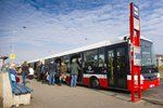 Tři autobusové linky nebudou kvůli rekonstrukci autobusového obratiště do konce léta využívat zastávku Háje. (ilustrační foto)