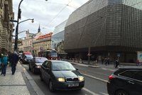 17. listopad v Praze omezí dopravu: Národní třídě se autem raději vyhněte