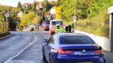 Zfetovaný řidič utíkal od nehody s autobusem. Nezvládl ani dechovou zkoušku