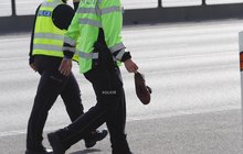 Nová páka policie na silniční piráty: Nesmíš řídit, a jedeš? Zaplatíš autem! 