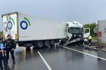Nehoda kamionu na Pražském okruhu (24. května 2022)