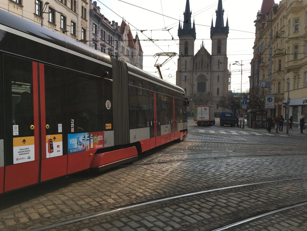 Magistrát hlavního města hodlá v centru Prahy zřídit nové obratiště, které by tramvaje využívaly při mimořádných situacích. (ilustrační foto)