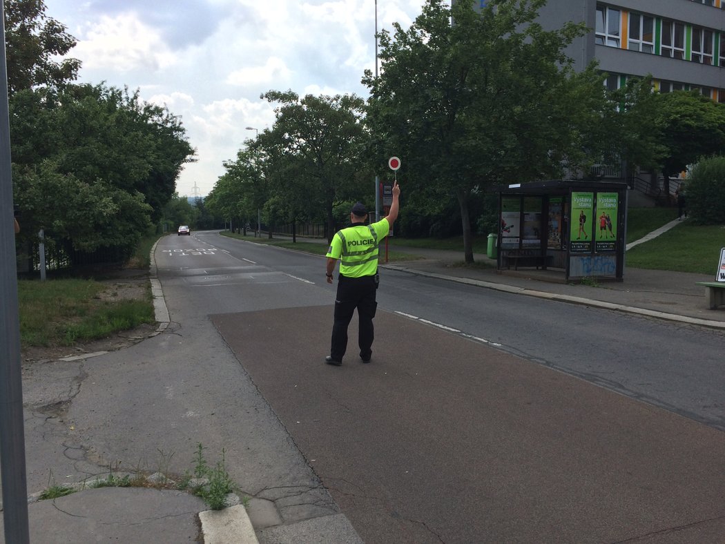 Na Spořilově proběhla dopravně bezpečnostní akce, děti hodnotily projíždějící řidiče.