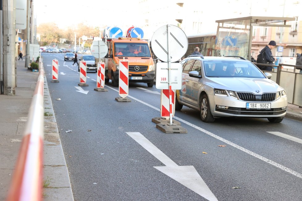 Doprava na Žižkově opět kolabuje. Může za to předevší 7 aktuálních oprav a uzavírek na páteřních komunikacích