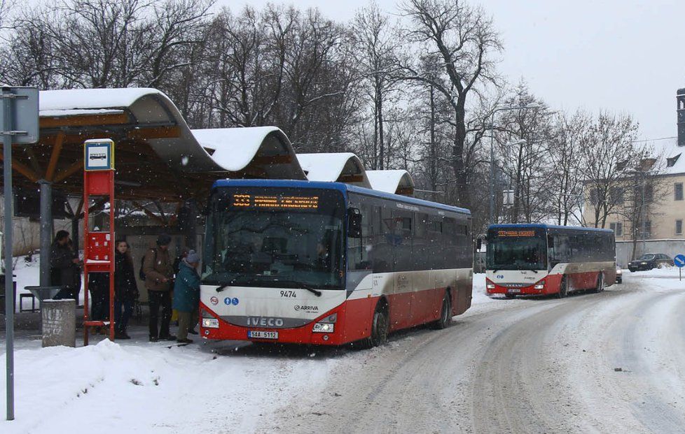 K celoplošnému zavádění autobusových stání na znamení v letošním roce nedojde. (ilustrační foto)