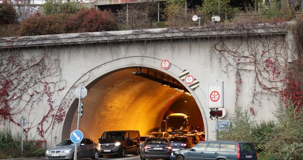 Aktivisté blokovali výjezd z tunelu Blanka. Ilustrační foto