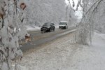 Sněžení komplikuje dopravu napříč Českem .Silničáři varují před námrazou(ilustrační foto)