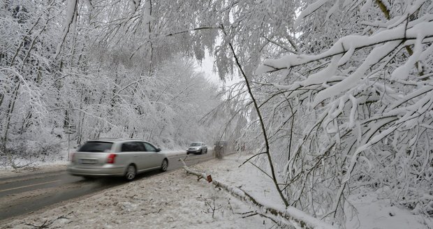 Takhle sníh „zvařil“ Česku před pár dny