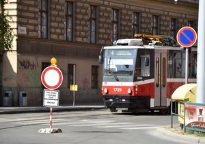 V Brně se 2. května na rok uzavřela ulice Údolní od křižovatky s Úvozem až po odbočku na bazén na Kraví hoře.