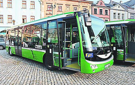 Autobusy v Hranicích už deset dní vozí cestující zdarma.