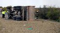 Tragická nehoda autobusu a nákladního automobilu na Slovensku