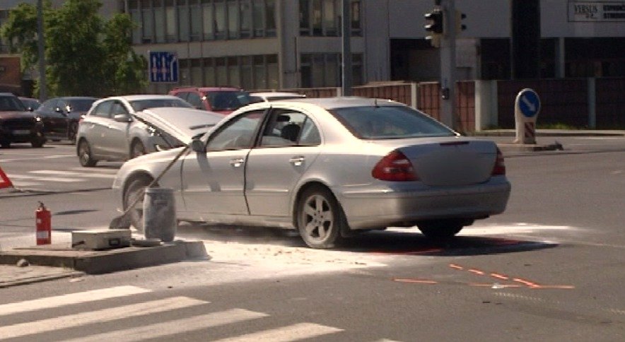 Při vážné dopravní nehodě v Bratislavě se zranila fitness trenérka celebrit.