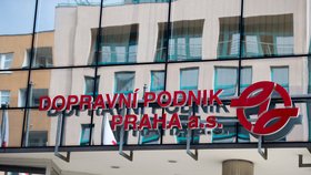 Dopravní podnik Praha se stal cílem policejního zátahu