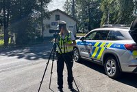 Pirát silnic jel obcí rychlostí 148 km/h! Bylo mu čerstvě 18, o řidičák hned přišel