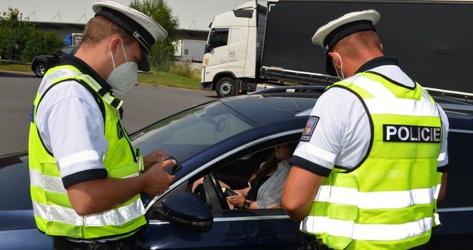 V zahraničí za některé přestupky někdy zaplatíte vyšší pokuty než v Česku