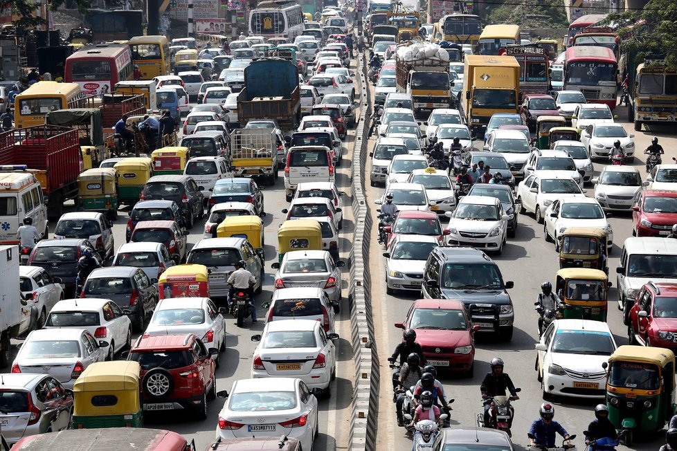 Rušná doprava v Indickém Bangalore