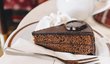 Pravý Sacherův dort si můžeme vychutnat jen v několika vybraných kavárnách