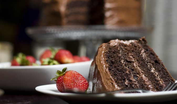 Milujete-li čokoládu, pak musíte vyzkoušet hříšně dobrý Devil’s food cake.