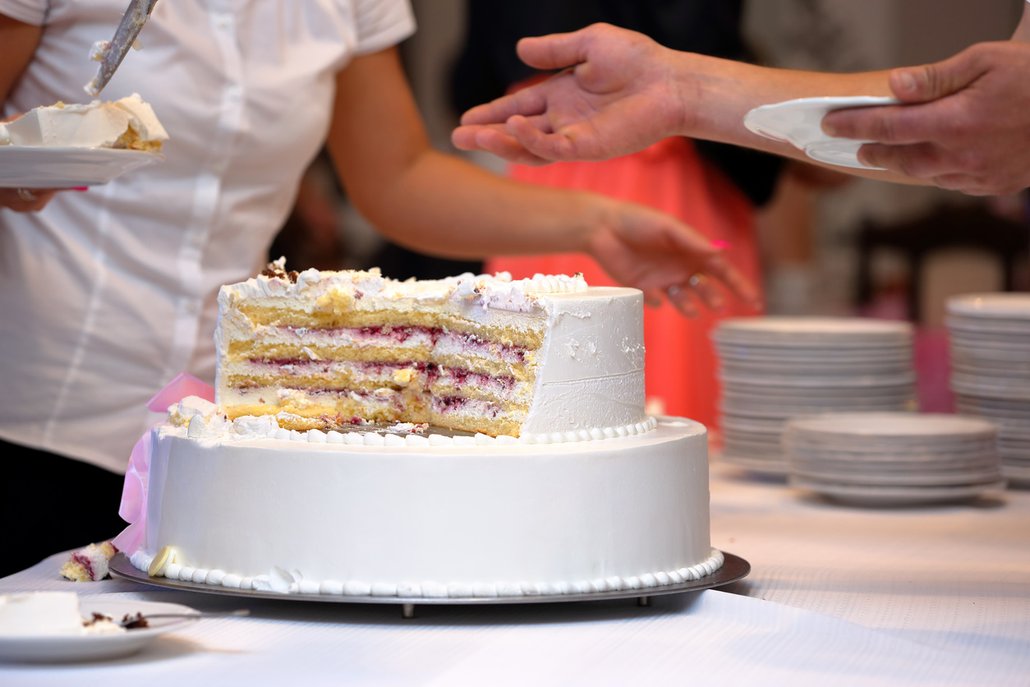 Svatební dort Williama a Kate se skládal ze 17 menších dortů!