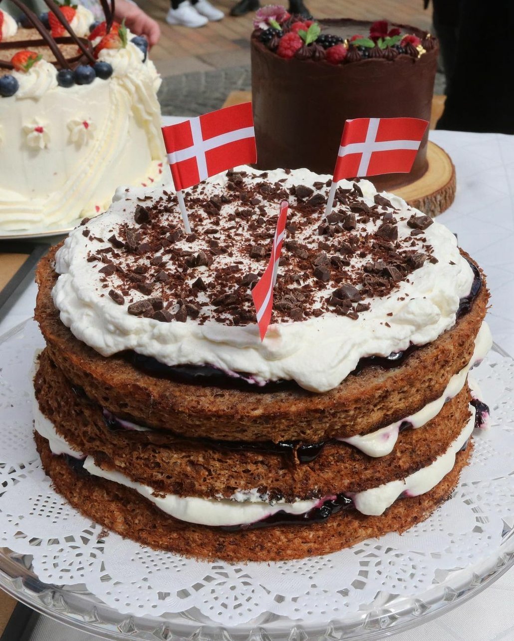 Chlebový dort pochází z jižní části Dánska, tradičně se každoročně podává na slavnostech v Jutsku.