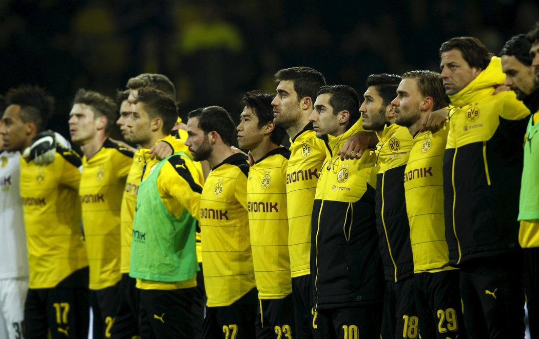 Zesnulého fanouška Borussie Dortmund uctili i hráči