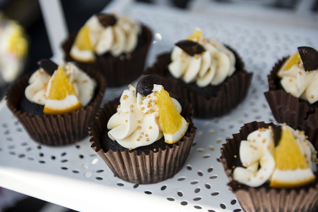 Sladké dortíky a cupcakes číhaly na každém rohu