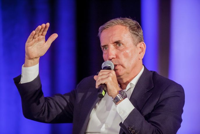 Marek Dospiva na konferenci Praha 2050+ Marek Dospiva na konferenci Praha 2050+